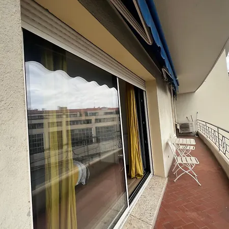 Appartement Charment T2 A 5 Minutes De Palais Des Festivals