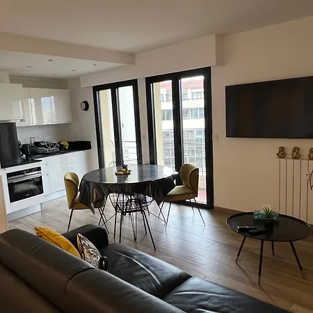 Appartement Charment T2 A 5 Minutes De Palais Des Festivals